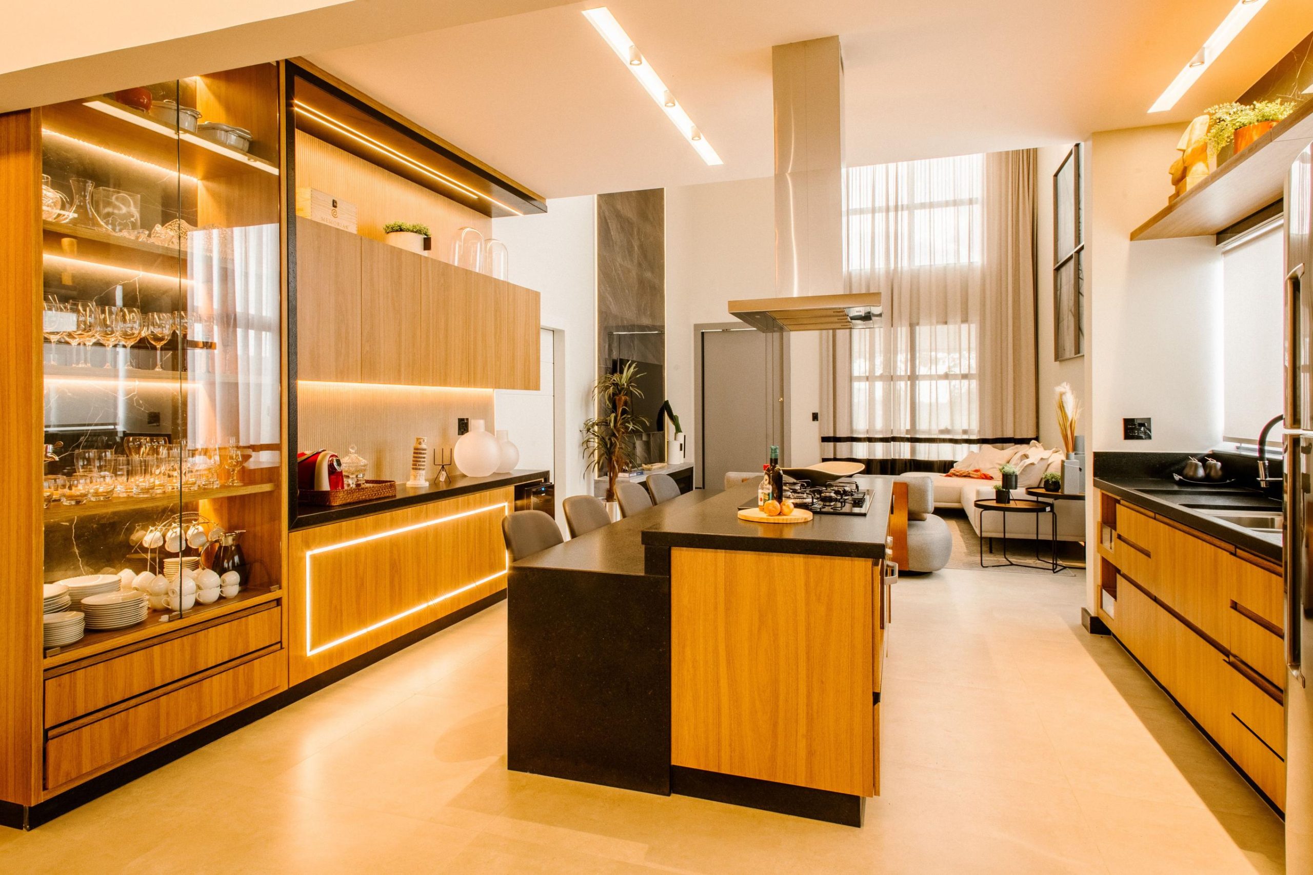 Fixing an Outdated Kitchen? Modern Kitchen Ideas That Solve Common Problems